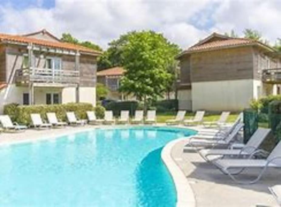 Aureilhan-Appartemant 4-6 Pp Piscine Cosy En Bord Lac Exterior photo